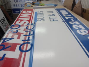 Making 8x4 Two Color Sign 01